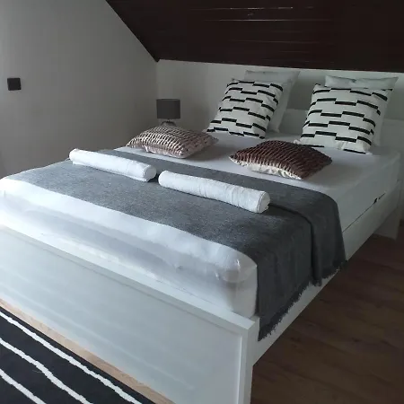 Art Apartmanhaz Balaton-gyenesdias 아파트 기에네스디아스