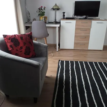 아파트 Art Apartmanhaz Balaton-gyenesdias *