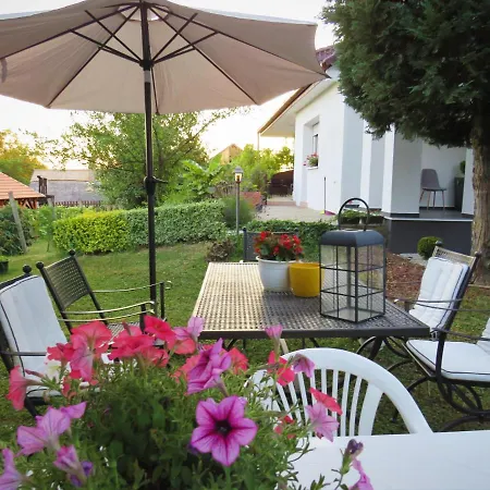 Art Apartmanhaz Balaton-gyenesdias 아파트 기에네스디아스