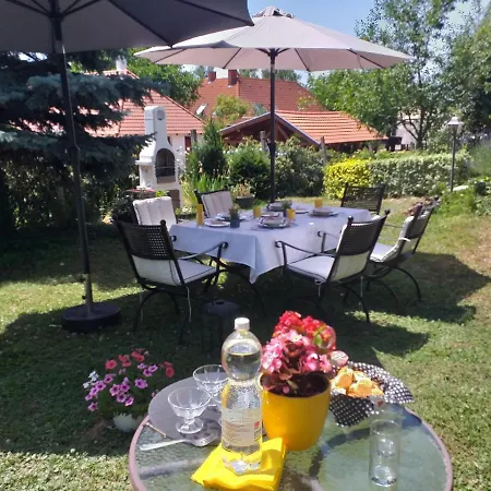 아파트 Art Apartmanhaz Balaton-gyenesdias 기에네스디아스